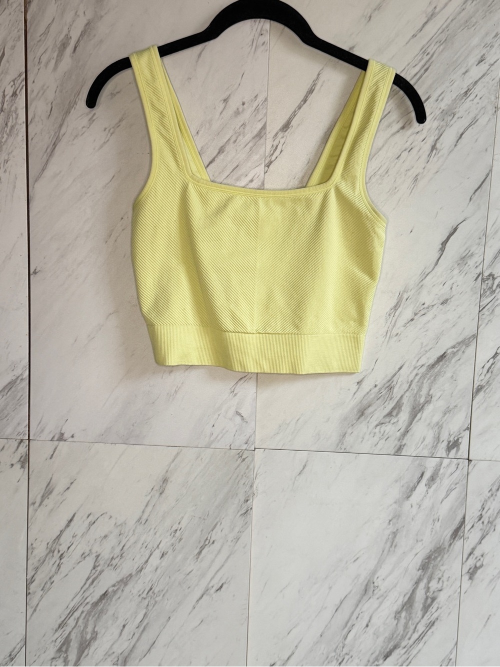Bundle of 2 All In Motion Ribbed & Wild Fable Neon Crop Tops Sports Bras Medium - Picture 7 of 11